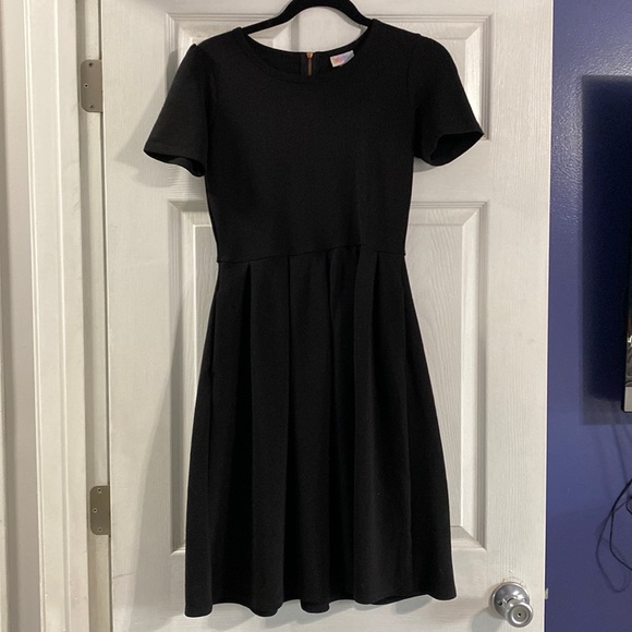 LuLaRoe Dresses & Skirts - Final offer price!! LuLaRoe Amelia dress